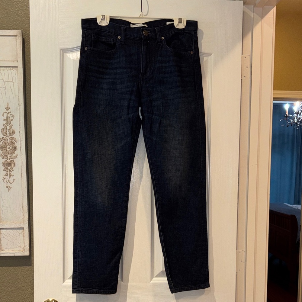 Banana Republic Women's Dark Blue Straight Leg Jeans